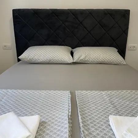 Apartman Iva - Private Pool Trogir