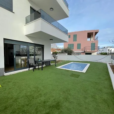 Apartman Iva - Private Pool Apartament Trogir