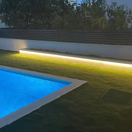 Iva - Private Pool Apartment Trogir