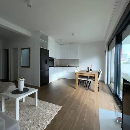 Apartment Iva - Private Pool Trogir